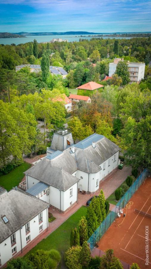 Fonix Hotel Balatonfoldvar Exterior foto