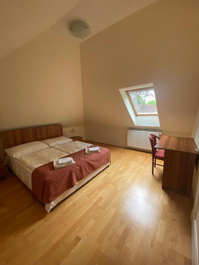 Fonix Hotel Balatonfoldvar Exterior foto