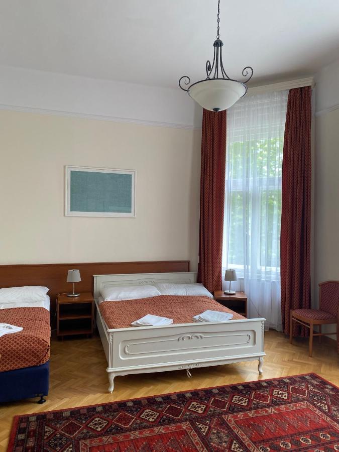 Fonix Hotel Balatonfoldvar Exterior foto