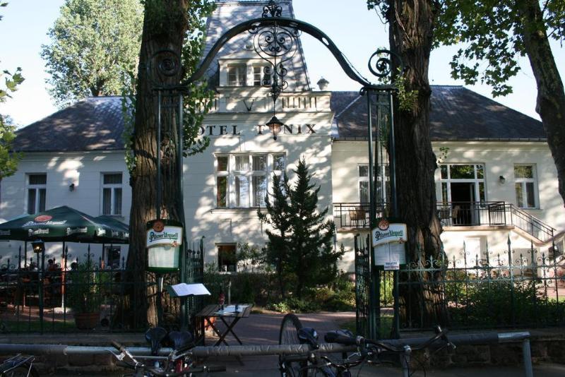 Fonix Hotel Balatonfoldvar Exterior foto